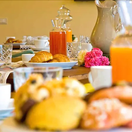 בית הארחה Bellafiora אוסימו